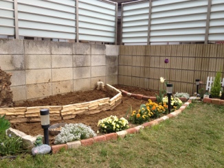New花壇のレイアウト 山茶花の庭 プランツキラーの庭づくり