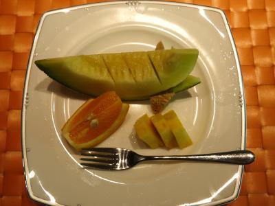 メロン・オレンジ・パイナップル